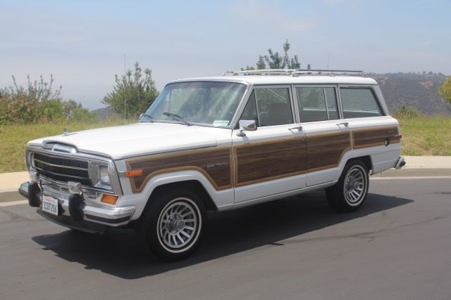 Jeep Grand Wagoneer 1988 4x4 1988 Jeep Wagoneer
