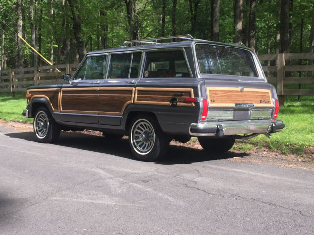 1988 Jeep Wagoneer - photo 2
