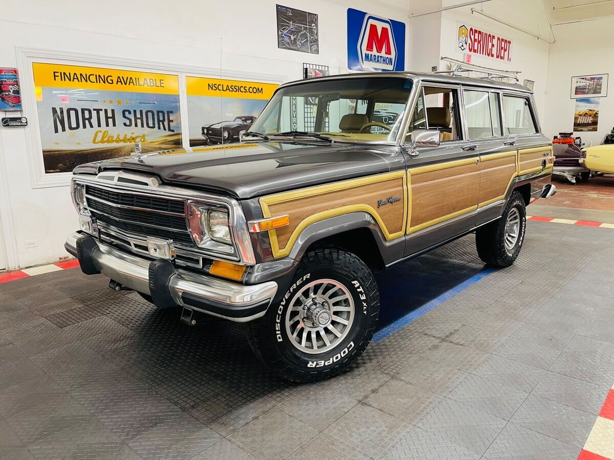 1987 Jeep Wagoneer - 4X4 - RESTORED CONDITION -SEE VIDEO - photo 2