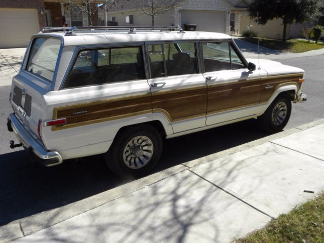 1985 Jeep Wagoneer