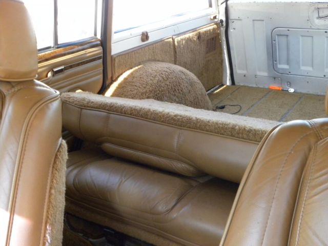 1985 Jeep Wagoneer - photo 10