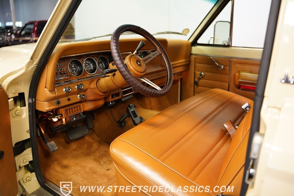 1985 Jeep J10 Pioneer 4X4 - photo 5
