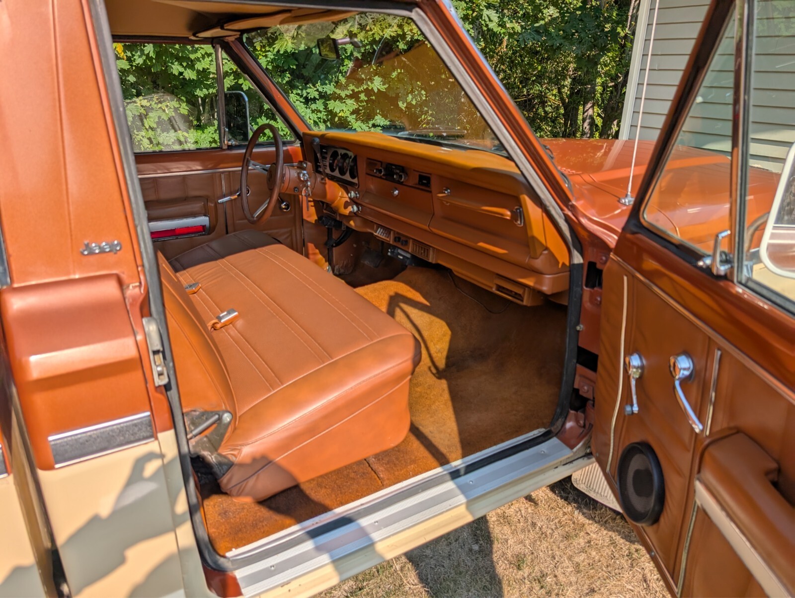 1982 Jeep J20 pickup - photo 11