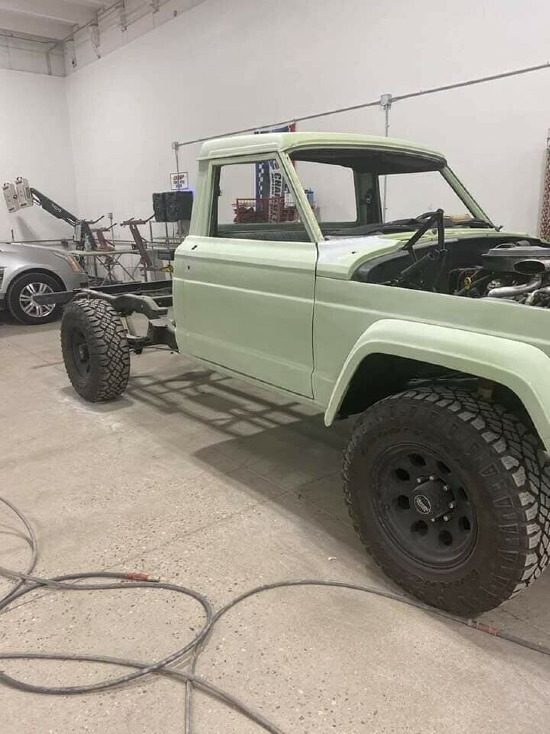1985 Jeep J20 - photo 11