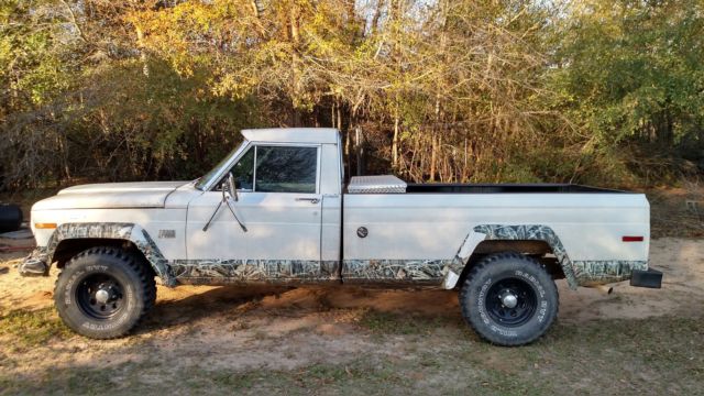 1973 Jeep J400p