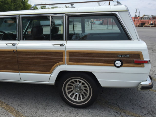 1990 Jeep Wagoneer - photo 4
