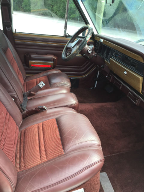 1990 Jeep Wagoneer - photo 6