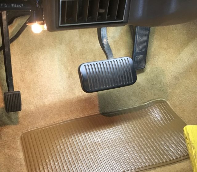 1987 Jeep Wagoneer - photo 9