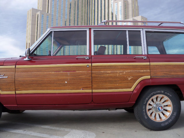 1985 Jeep Wagoneer -- - photo 11