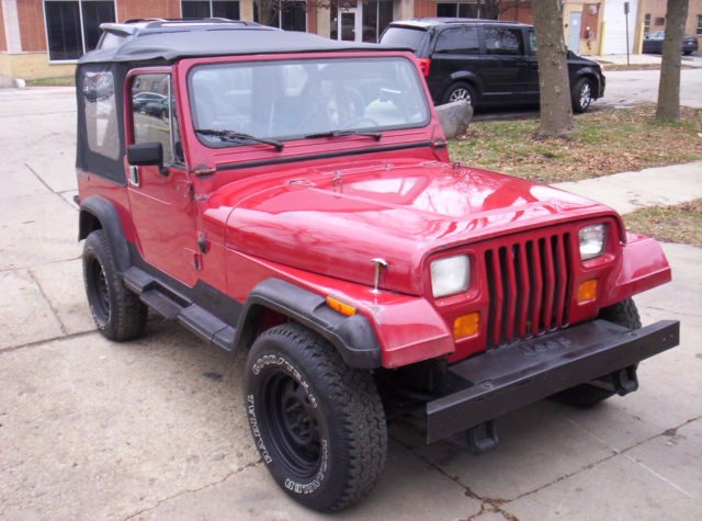 Jeep Wrangler 4x4 4.0 L softtop full doors stickshift manual trans LOW MILES NR 1987 Jeep Wrangler Custom
