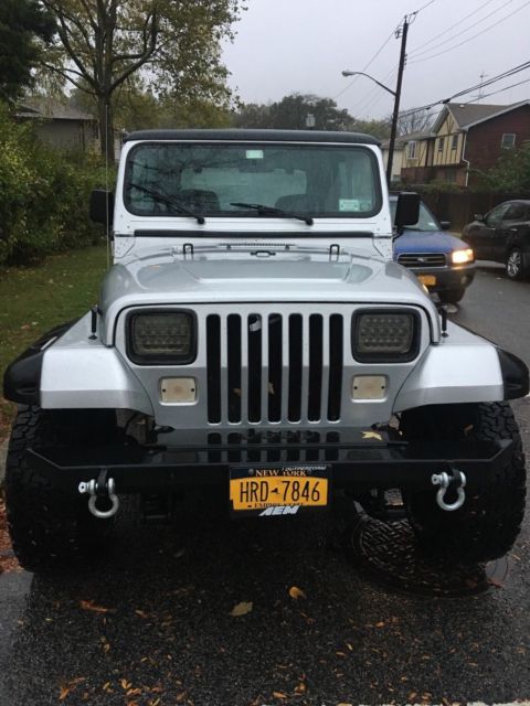 1989 Jeep Wrangler - photo 2