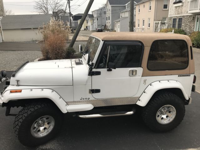 1990 Jeep Wrangler Base Sport Utility 2-Door - photo 3