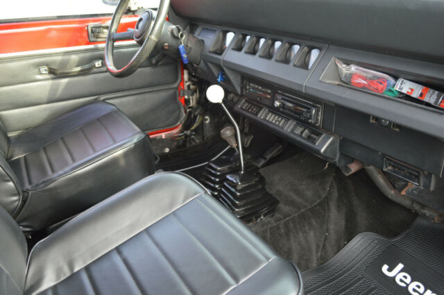 1994 Jeep Wrangler Renegade - photo 5