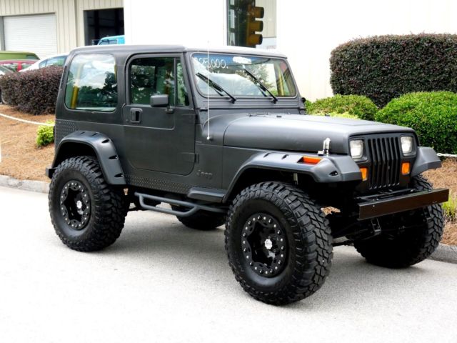 1987 Jeep Wrangler - photo 2