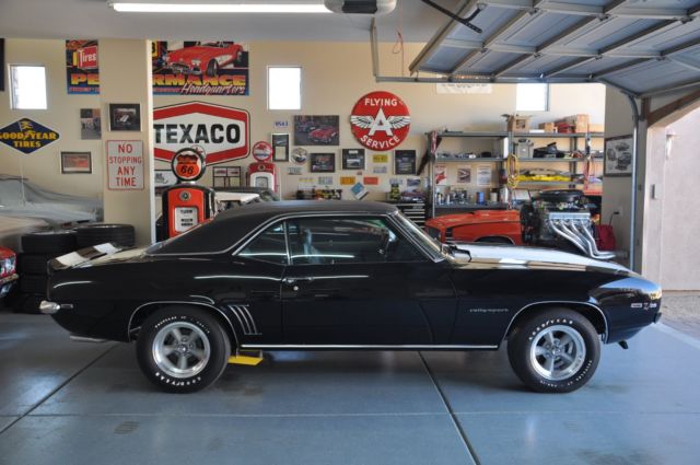 Jerry MacNeish Cert. 1969 Camaro RS Z28 DZ302, Crossram, Triple Black 1969 Chevrolet Camaro RPO-Z28 Rally Sport
