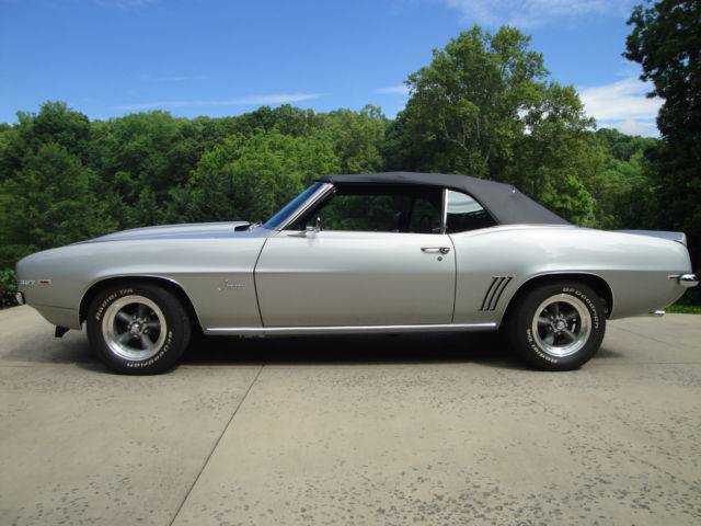 1969 Chevrolet Camaro 2 Door Convertible - photo 2