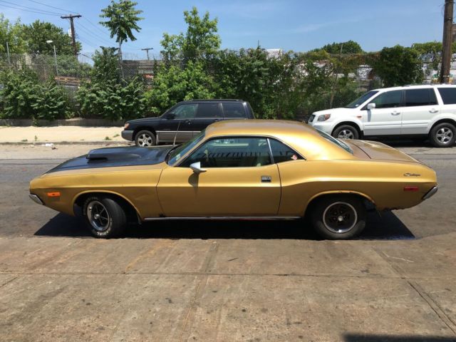 1972 Dodge Challenger - photo 2