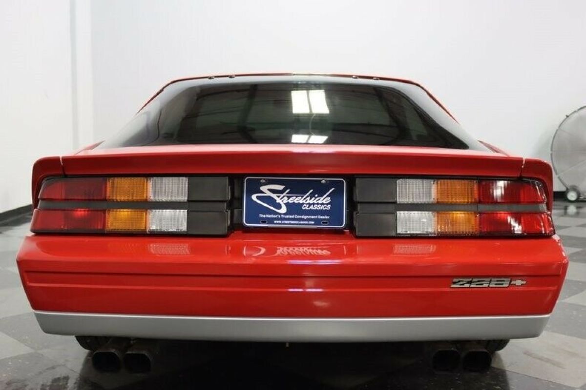 1983 Chevrolet Camaro Z/28 - photo 12