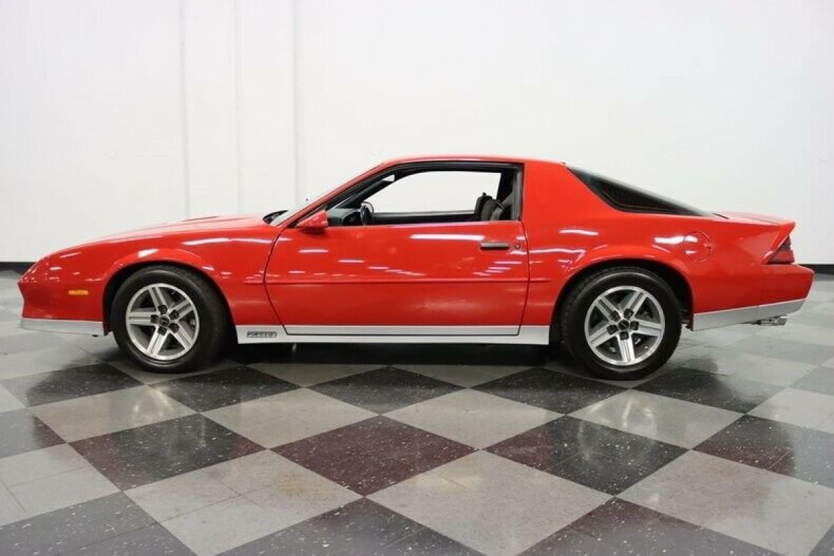 1983 Chevrolet Camaro Z/28 - photo 3