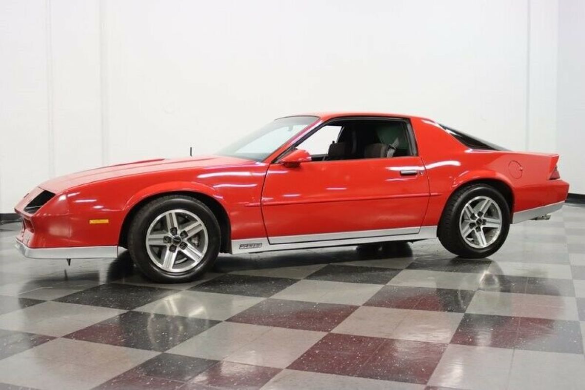 1983 Chevrolet Camaro Z/28 - photo 7