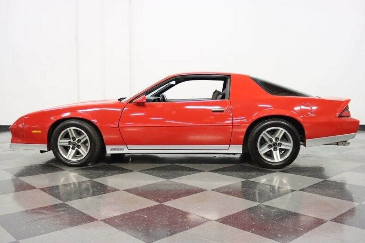1983 Chevrolet Camaro Z/28 - photo 8
