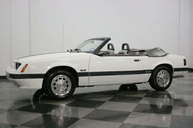 1985 Ford Mustang GT Convertible - photo 7
