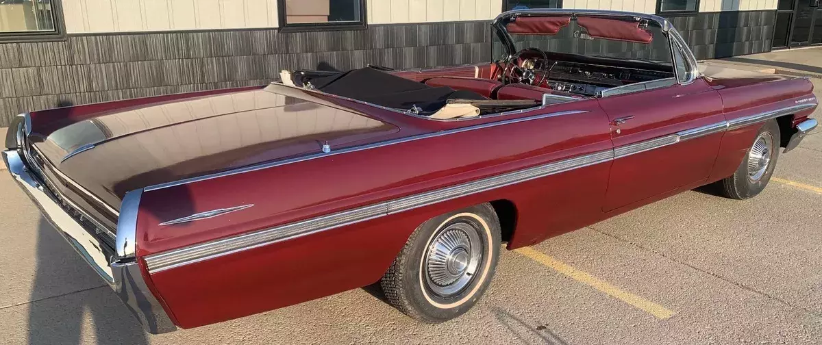 Just a driver that could use a little TLC. 1962 Pontiac Bonneville Convertible