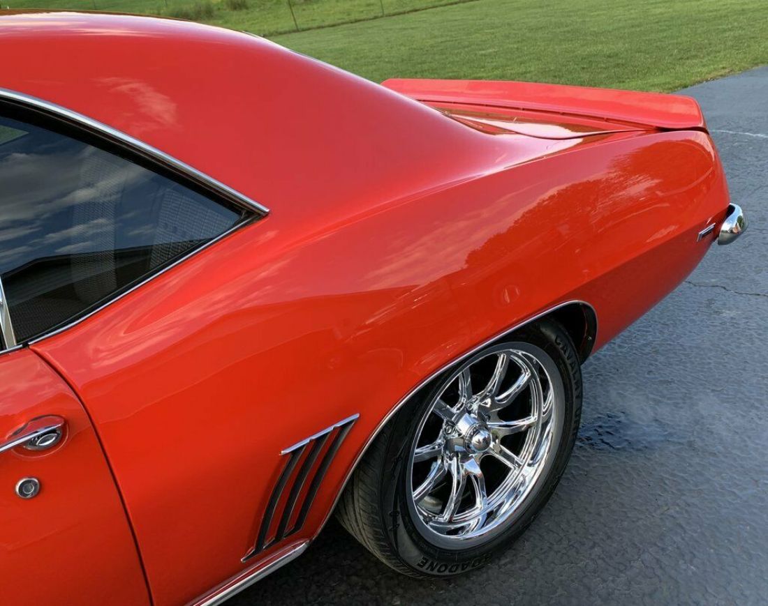 1969 Chevrolet Camaro - photo 11