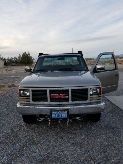 K1500 Single cab flatbed 5.7L V8 fuel injected, 4x4, rebuilt engine, no probs 1990 GMC Sierra 1500