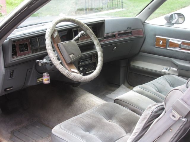 1986 Oldsmobile Cutlass Brougham - photo 2
