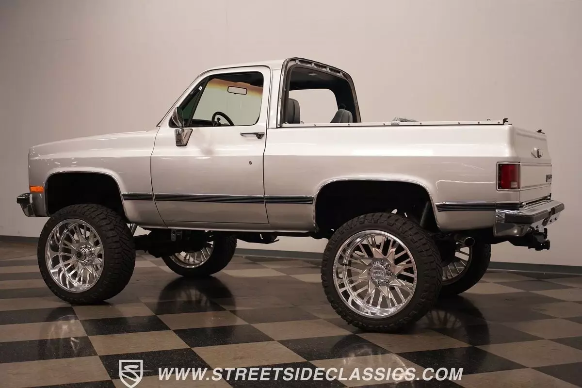 1989 Chevrolet Blazer K5 4x4 - photo 11
