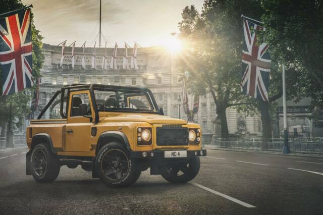 Kahn Inspired Defender D90 with GM 6.2 LS3 1989 Land Rover Defender