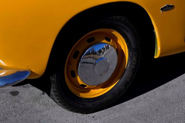 1966 Volkswagen Karmann Ghia Convertible - photo 13