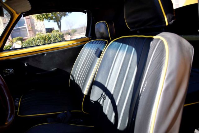 1966 Volkswagen Karmann Ghia Convertible - photo 4