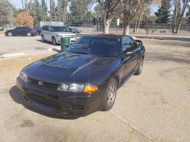 Ki1990 Nissan Skyline GT-R 1990 Nissan GT-R