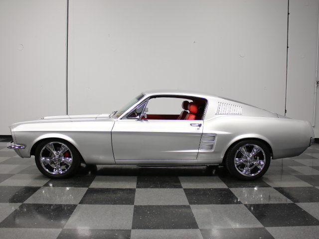 1967 Ford Mustang Restomod - photo 2