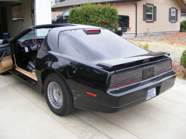 1986 Pontiac Firebird Trans Am Coupe 2-Door - photo 10
