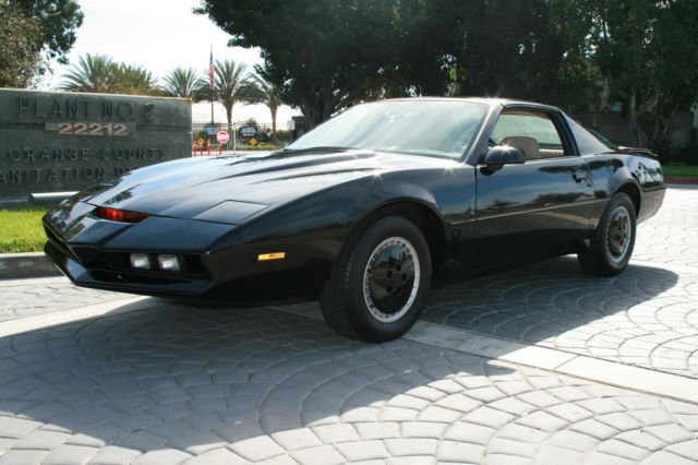 Knight Rider Tribute Car The Iconic K.I.T.T! Scanner Dash Recaros even talks!!! 1989 Pontiac Trans Am Knight Rider