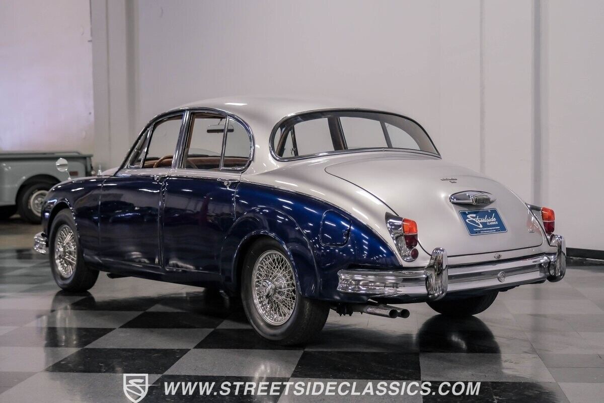 1962 Jaguar Mark II Saloon - photo 11