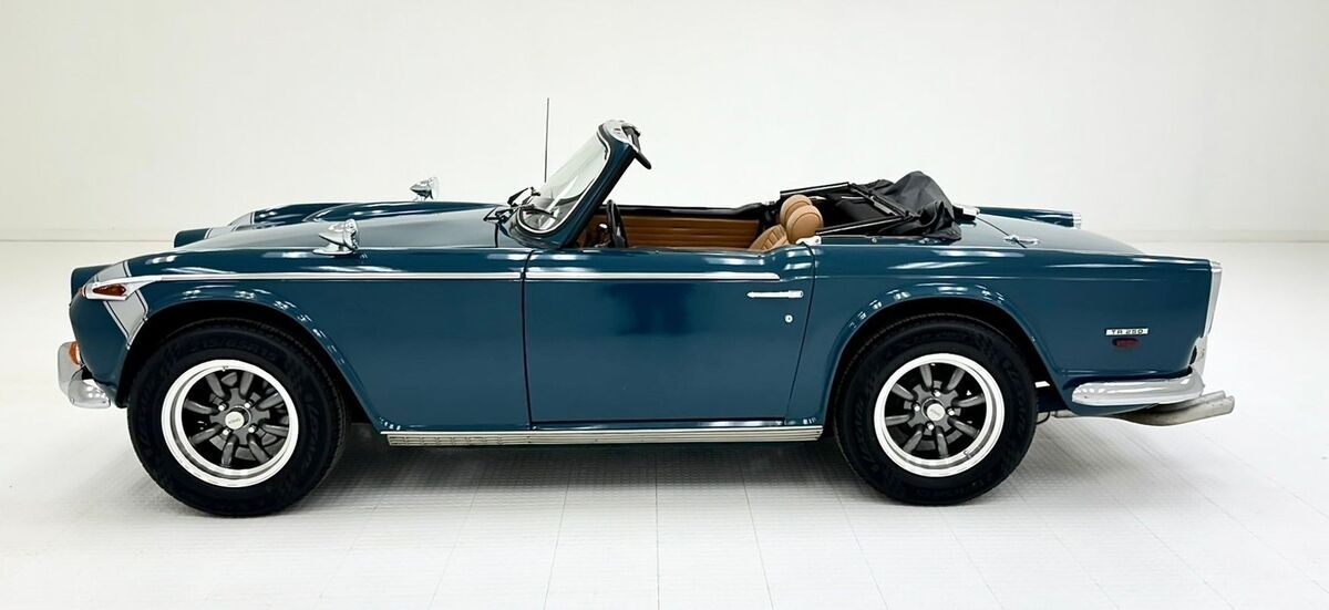 1968 Triumph TR250 Roadster - photo 4