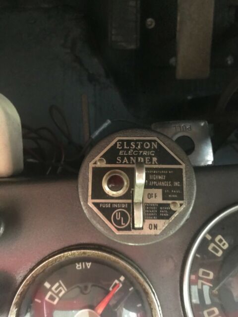 1951 International Harvester L-190 - photo 10