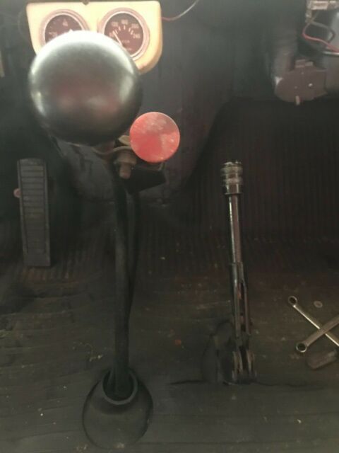 1951 International Harvester L-190 - photo 12