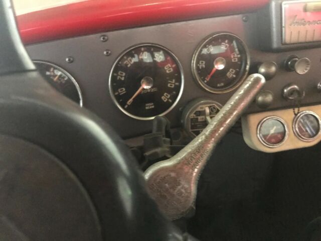 1951 International Harvester L-190 - photo 7