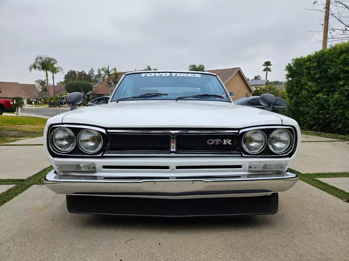 L28 3.0L | 5 Speed | Victory Coilovers & Brakes | New Chrome Bumpers 1972 Nissan Skyline