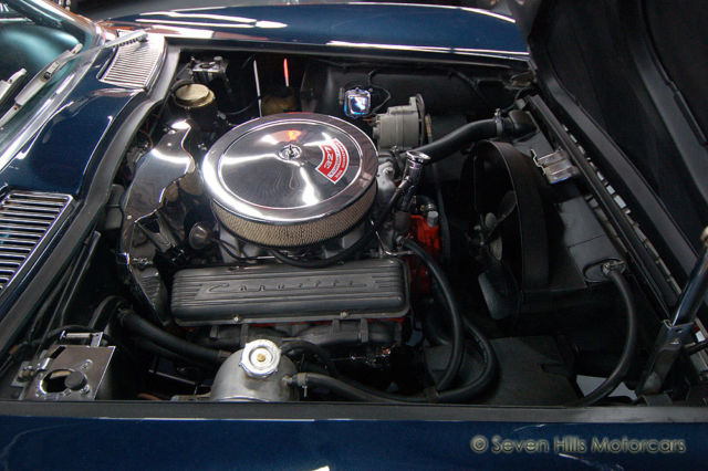 1966 Chevrolet Corvette Convertible - photo 11
