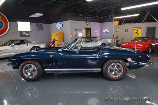 1966 Chevrolet Corvette Convertible - photo 6