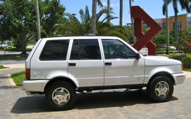 La Forza 1989,4-door SUV,Italian,Ford V8 supercharged 1989 Other Makes LA FORZA SUV Supercharged