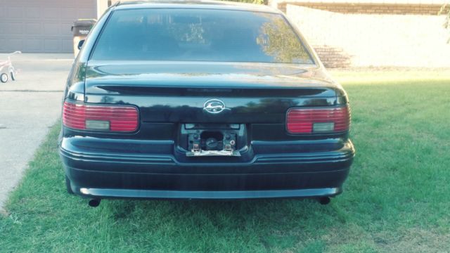 1994 Chevrolet Impala SS - photo 3
