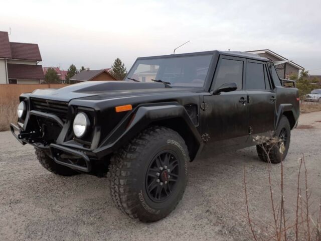 1990 Lamborghini LM002 - photo 2