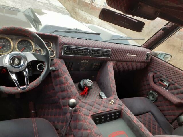 1990 Lamborghini LM002 - photo 6